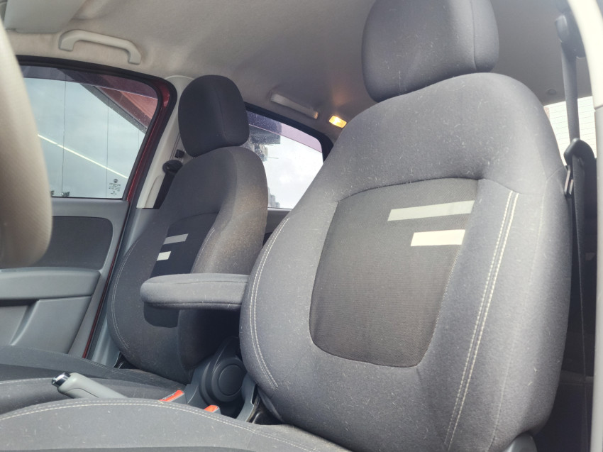 grand siena 1.6 mpi essence 16v flex 4p at 14/15 seminovo6