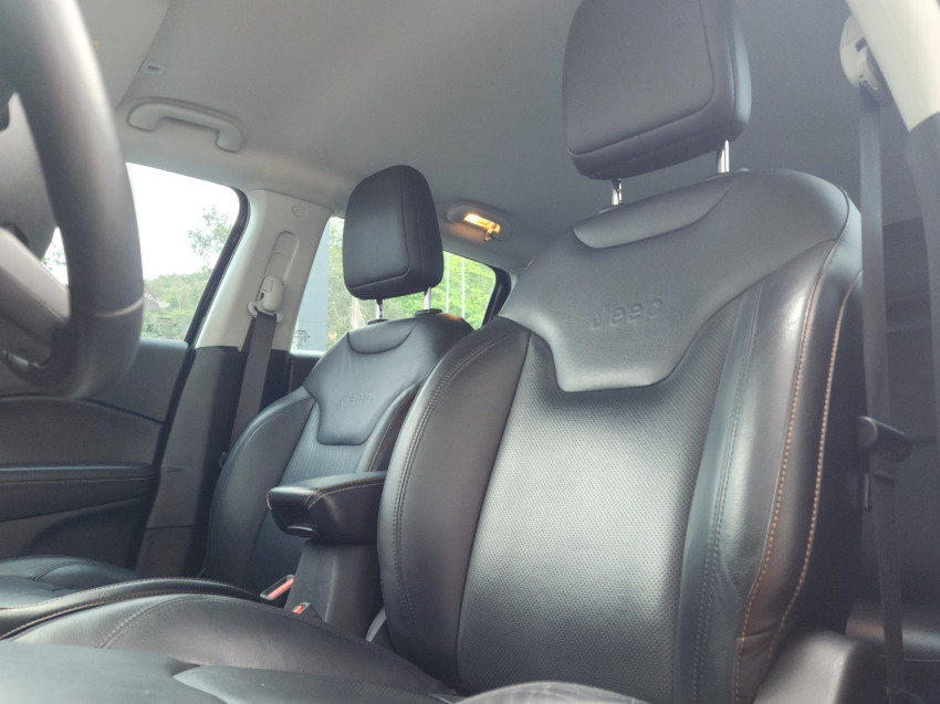 jeep compass 2.0 16v flex longitude at 19/19 seminovo jeep compass 2.0 16v flex longitude at 19/19 seminovo