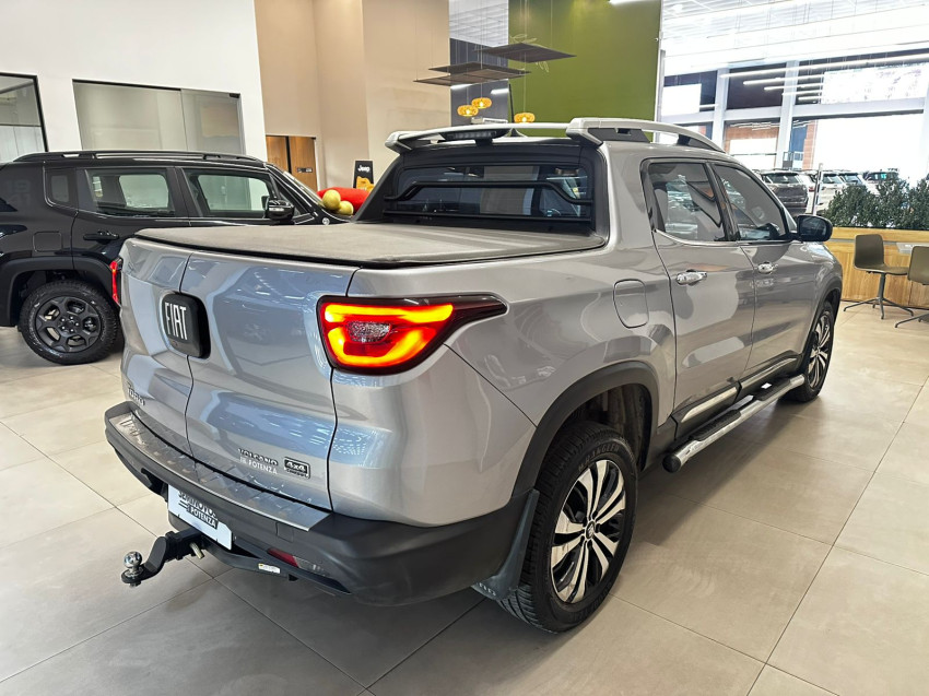 fiat toro 2.0 16v turbo diesel volcano 4wd at9 21/22 seminovo fiat toro 2.0 16v turbo diesel volcano 4wd at9 21/22 seminovo