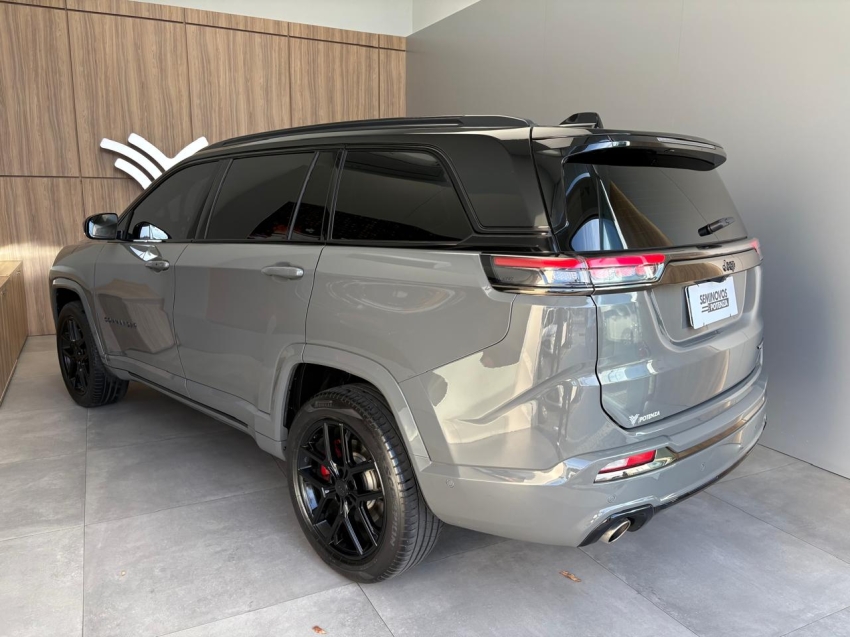 jeep commander 2.0 hurricane 4 turbo gasolina blackhawk at9 24/25 seminovo jeep commander 2.0 hurricane 4 turbo gasolina blackhawk at9 24/25 seminovo