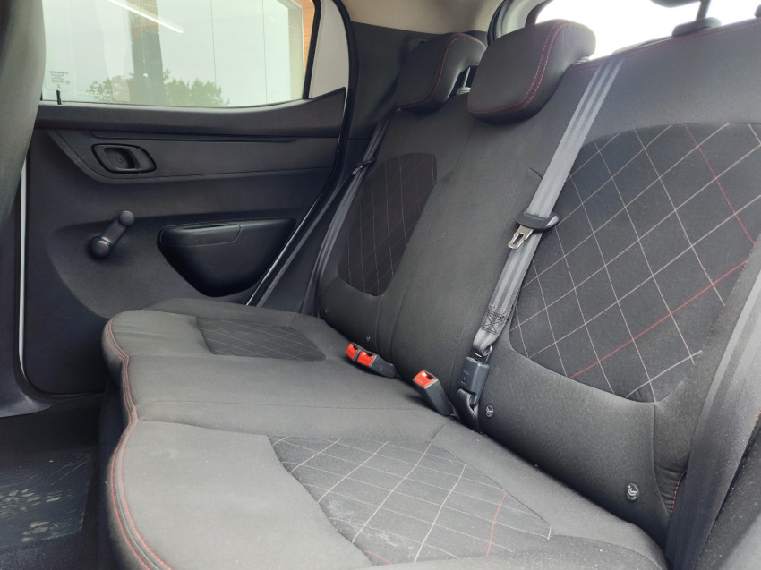 renault kwid 1.0 12v sce flex zen man 23/24 seminovo renault kwid 1.0 12v sce flex zen man 23/24 seminovo