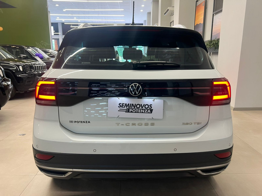 volkswagen t-cross 1.4 250 tsi total flex highline at 22/23 seminovo volkswagen t-cross 1.4 250 tsi total flex highline at 22/23 seminovo
