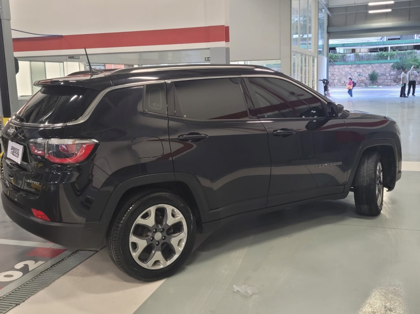 jeep compass 2.0 16v flex limited at 16/17 seminovo jeep compass 2.0 16v flex limited at 16/17 seminovo