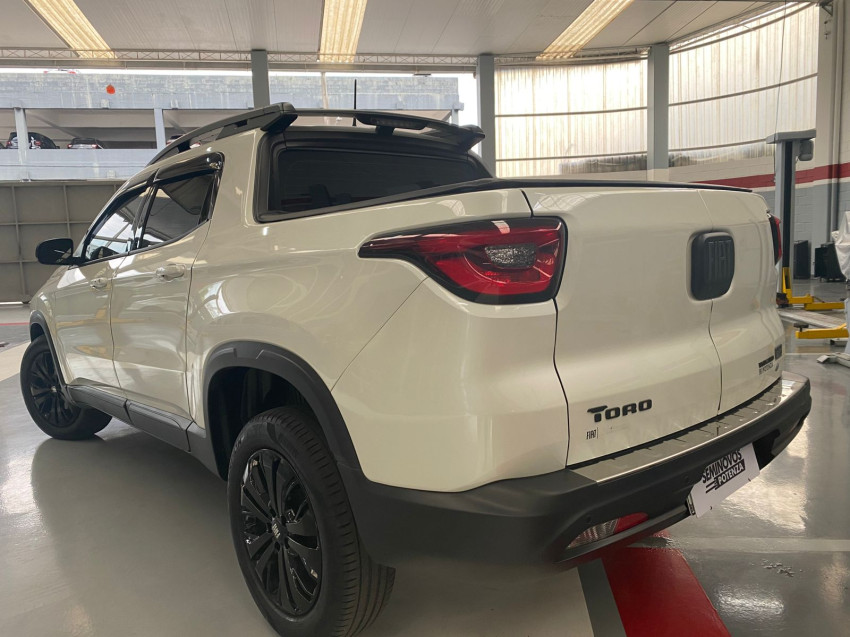 fiat toro 1.3 turbo 270 flex volcano at6 23/24 seminovo fiat toro 1.3 turbo 270 flex volcano at6 23/24 seminovo