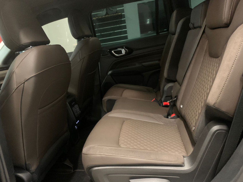 jeep commander 2.2 turbo diesel overland at9 25/25 seminovo11