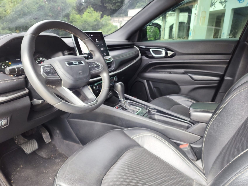 jeep compass 1.3 t270 turbo flex longitude at6 22/22 seminovo5