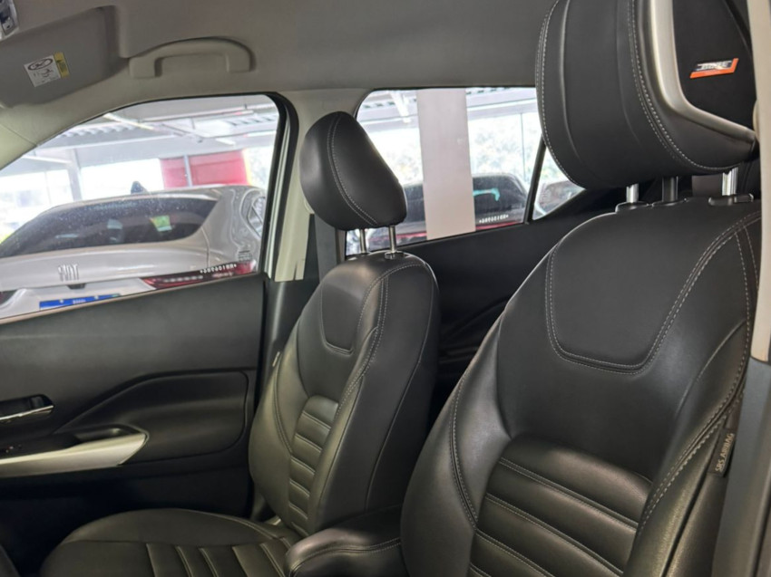 nissan kicks 1.6 16v flexstart sense xtronic 23/24 seminovo4