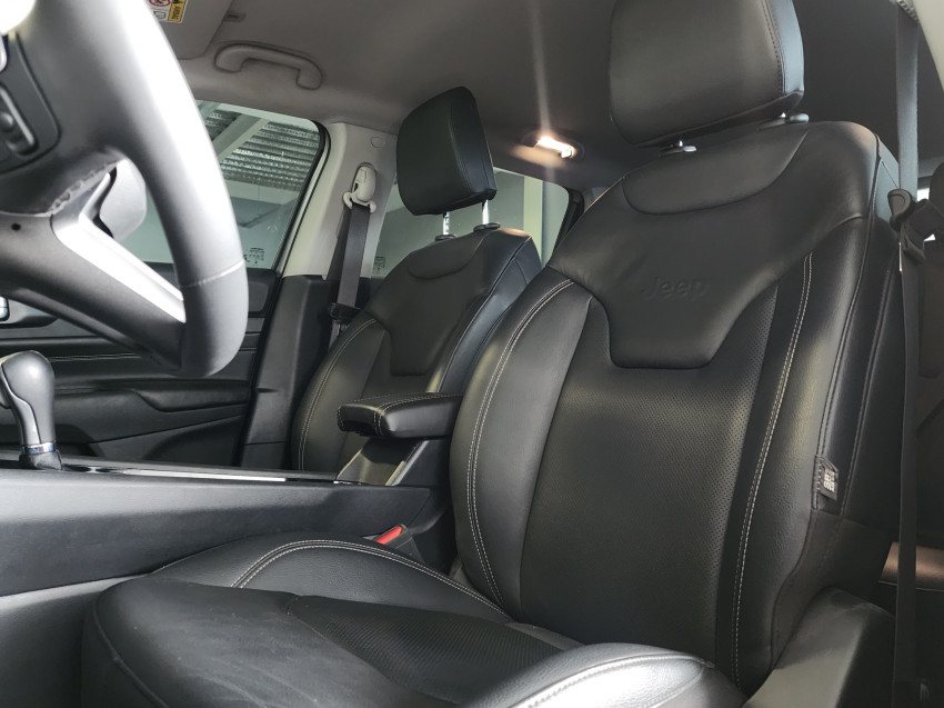 jeep compass 1.3 t270 turbo flex longitude at6 24/25 seminovo6