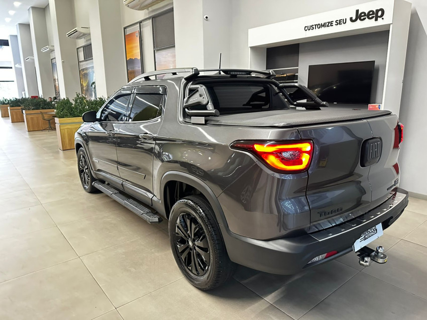 fiat toro 1.3 turbo 270 flex volcano at6 23/23 seminovo5