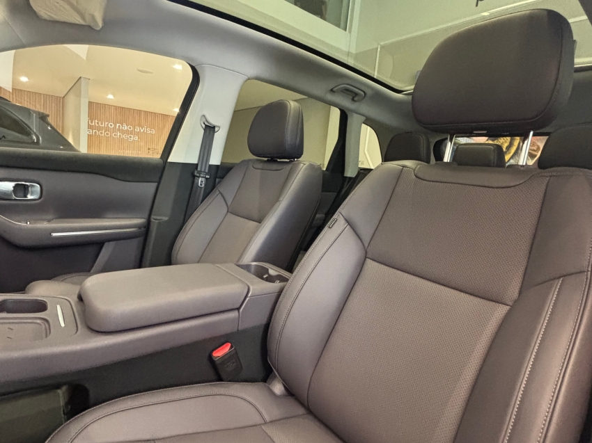 leapmotor b10 56,2 kw bev 26/26 0km3