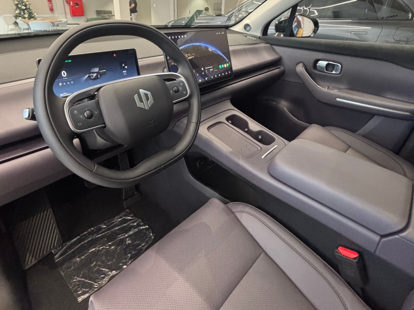 leapmotor b10 56,2 kw bev 26/26 0km1