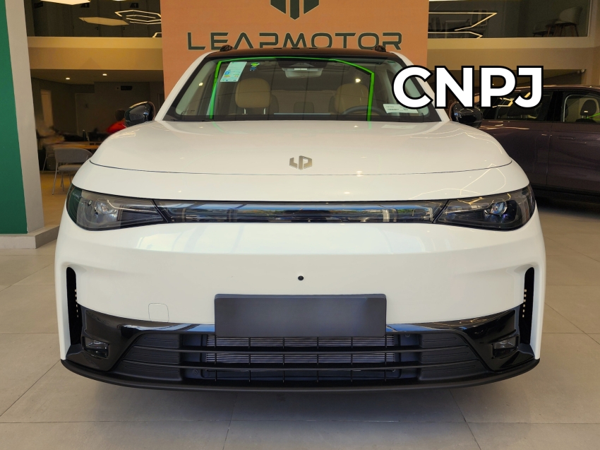 leapmotor c10 ultra hibrido reev 26/27 0km0
