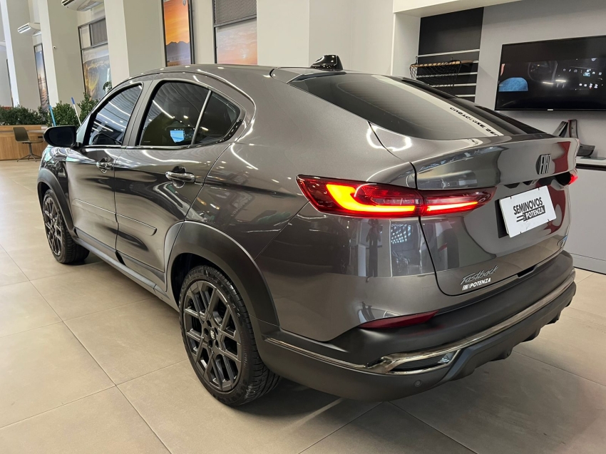 fiat fastback 1.0 turbo 200 hybrid impetus cvt 25/26 seminovo5