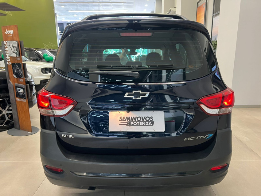 chevrolet spin 1.8 activ7 8v flex 4p at 21/22 seminovo4