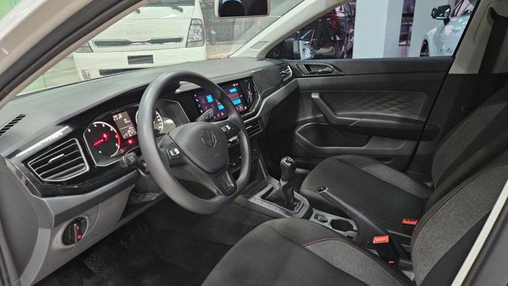 volkswagen polo 1.0 mpi track man 24/25 seminovo6