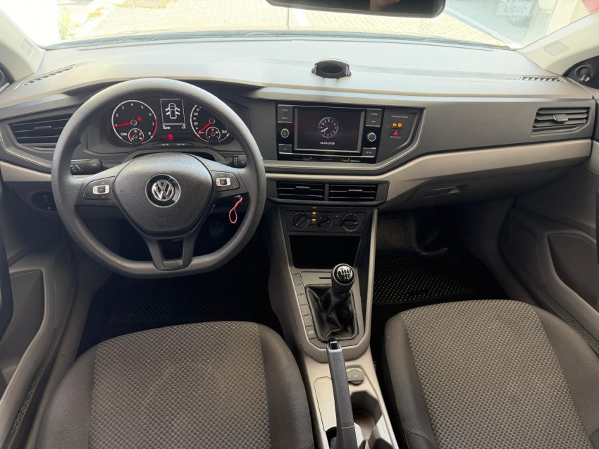 volkswagen polo 1.0 mpi total flex man 18/18 seminovo7