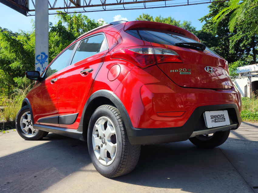 hyundai hb20x 1.6 16v premium flex 4p at 14/14 seminovo4