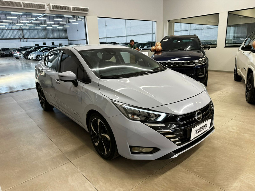 nissan versa 1.6 16v flex exclusive xtronic 23/24 seminovo1