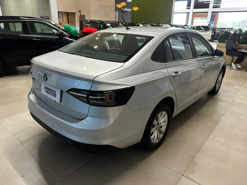 volkswagen virtus 1.0 170 tsi at 23/24 seminovo3