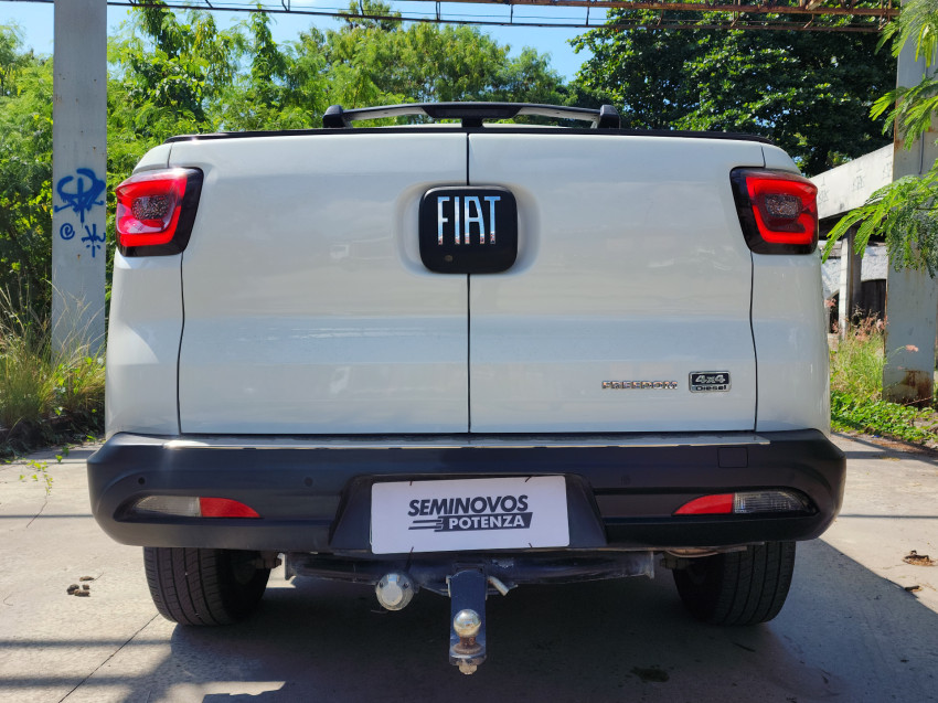 fiat toro 2.0 16v turbo diesel freedom 4wd at9 21/22 seminovo3