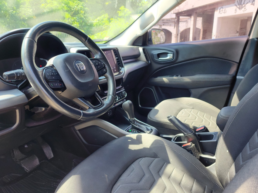 fiat toro 2.0 16v turbo diesel freedom 4wd at9 21/22 seminovo5