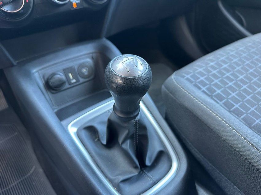 hyundai hb20 1.0 12v flex comfort plus man 24/25 seminovo11