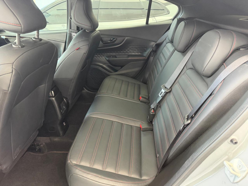 fiat fastback 1.3 turbo 270 flex abarth at6 24/25 seminovo13