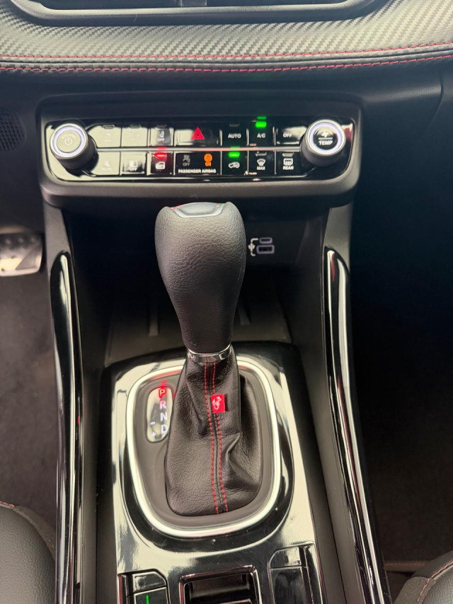 fiat fastback 1.3 turbo 270 flex abarth at6 24/25 seminovo10