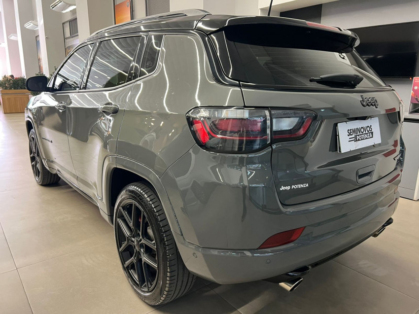 jeep compass 2.0 hurricane 4 turbo gasolina blackhawk at9 24/25 seminovo5