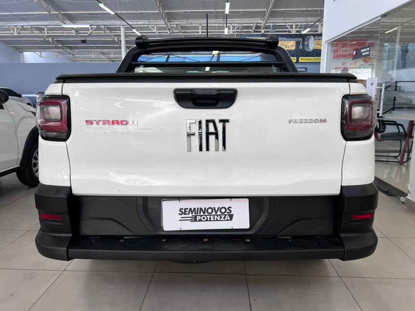 fiat strada 1.3 firefly flex freedom cd man 24/25 seminovo4