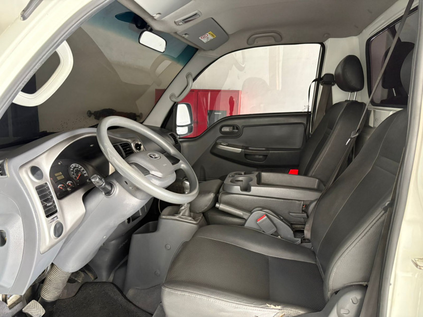 kia bongo 2.5 td diesel std cs man 22/23 seminovo6