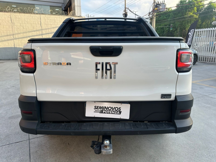 fiat strada 1.0 turbo 200 flex ranch cd cvt 23/24 seminovo4