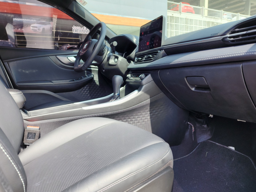fiat fastback 1.0 turbo 200 hybrid impetus cvt 25/26 seminovo13