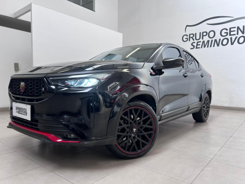 fiat fastback 1.3 turbo 270 flex abarth at6 24/25 seminovo2