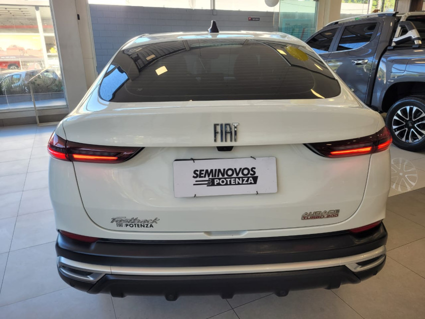 fiat fastback 1.0 turbo 200 flex audace cvt 24/25 seminovo3