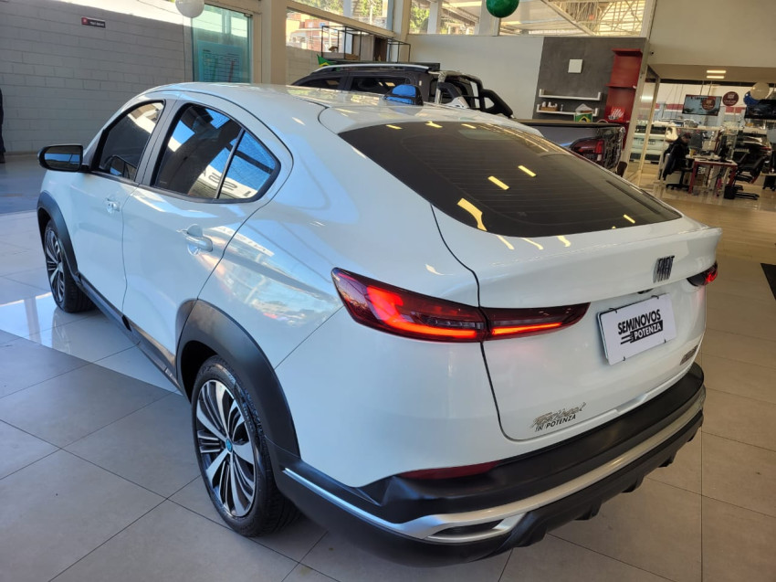 fiat fastback 1.0 turbo 200 flex audace cvt 24/25 seminovo4