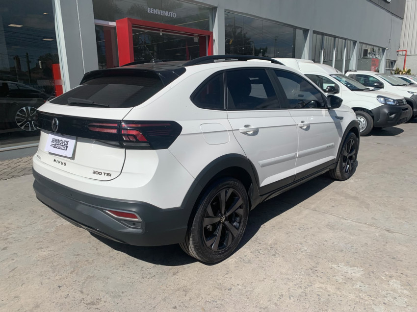 volkswagen nivus 1.0 200 tsi total flex highline automatico 1.8 5p 20243