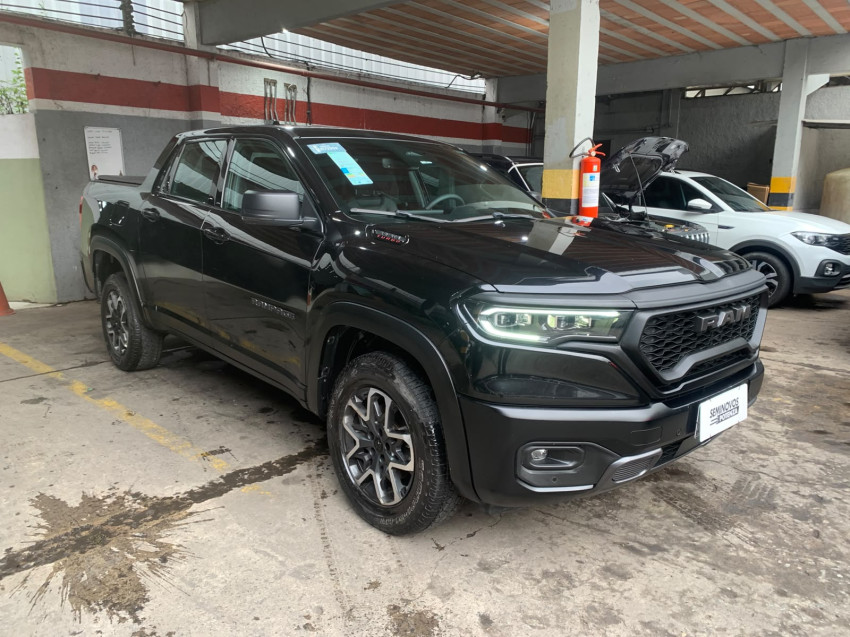 ram rampage 2.0 turbo diesel rebel 4x4 at 24/24 seminovo2