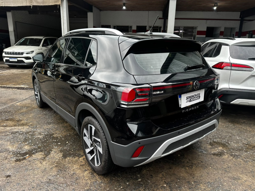 volkswagen t-cross 1.4 250 tsi total flex highline at 24/25 seminovo5