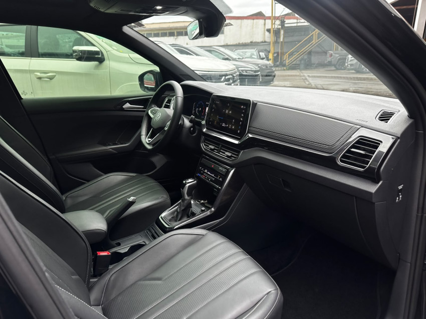 volkswagen t-cross 1.4 250 tsi total flex highline at 24/25 seminovo10