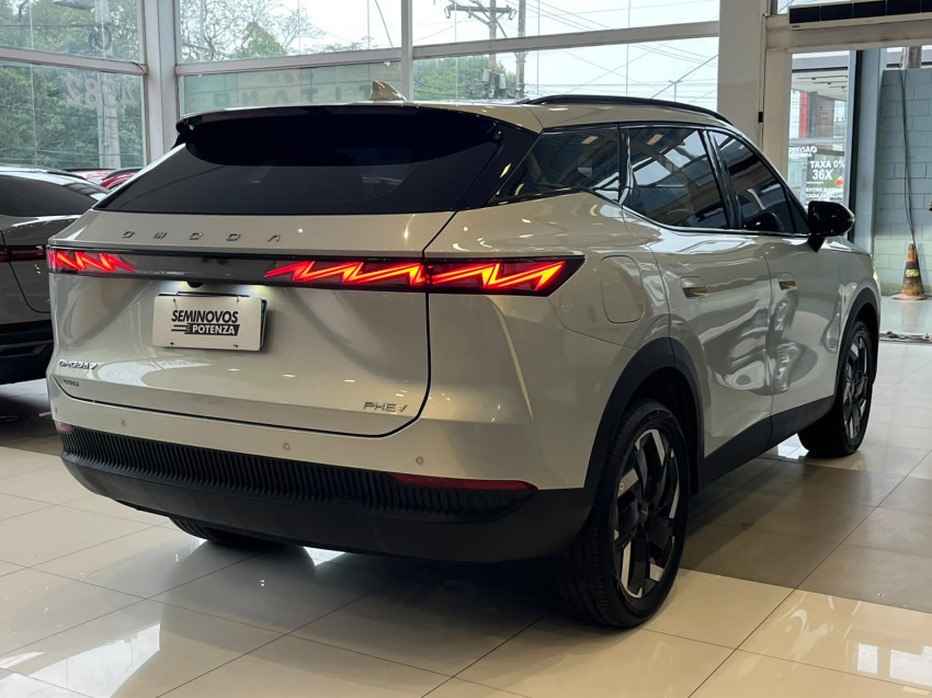 omoda 7 1.5 tgdi phev luxury dht 25/26 seminovo3