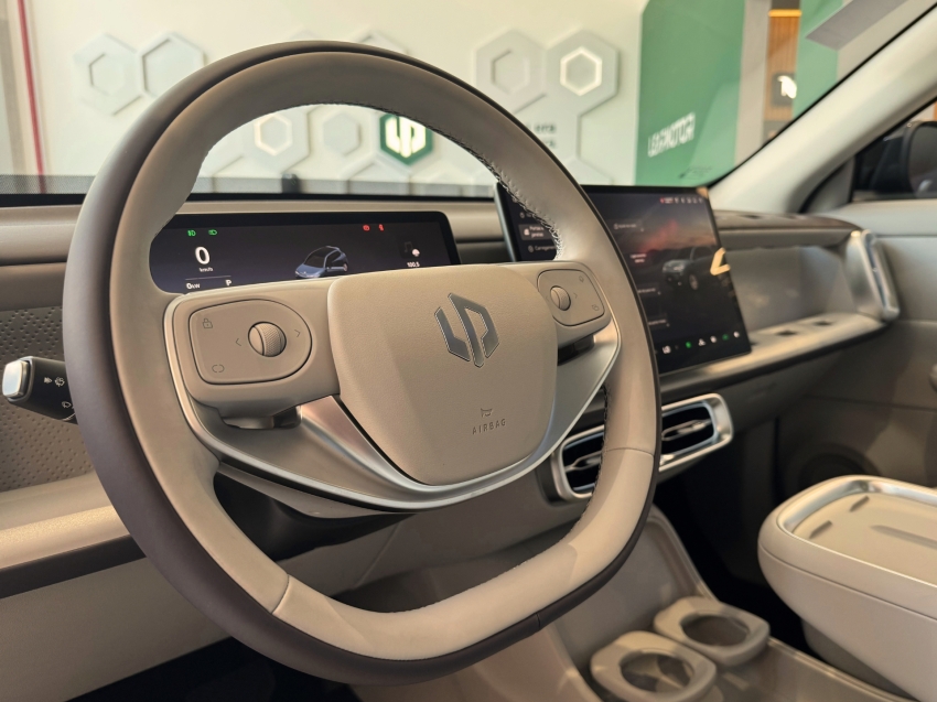 LEAPMOTOR B10 18,8 KW REEV 26/27 0KM3