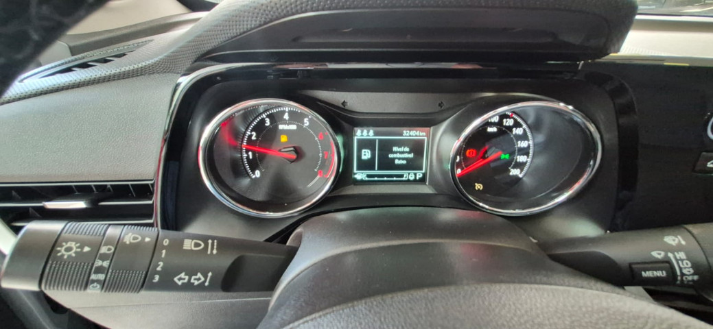 CHEVROLET MONTANA 1.2 TURBO FLEX PREMIER AT 24/25 SEMINOVO6
