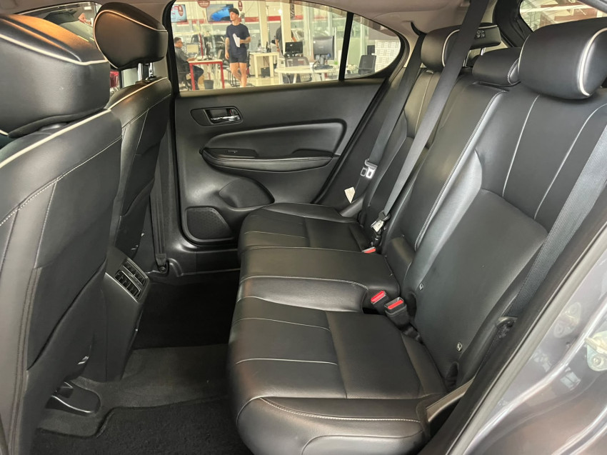 HONDA CITY 1.5 i-VTEC FLEX HATCH TOURING CVT 22/22 SEMINOVO6