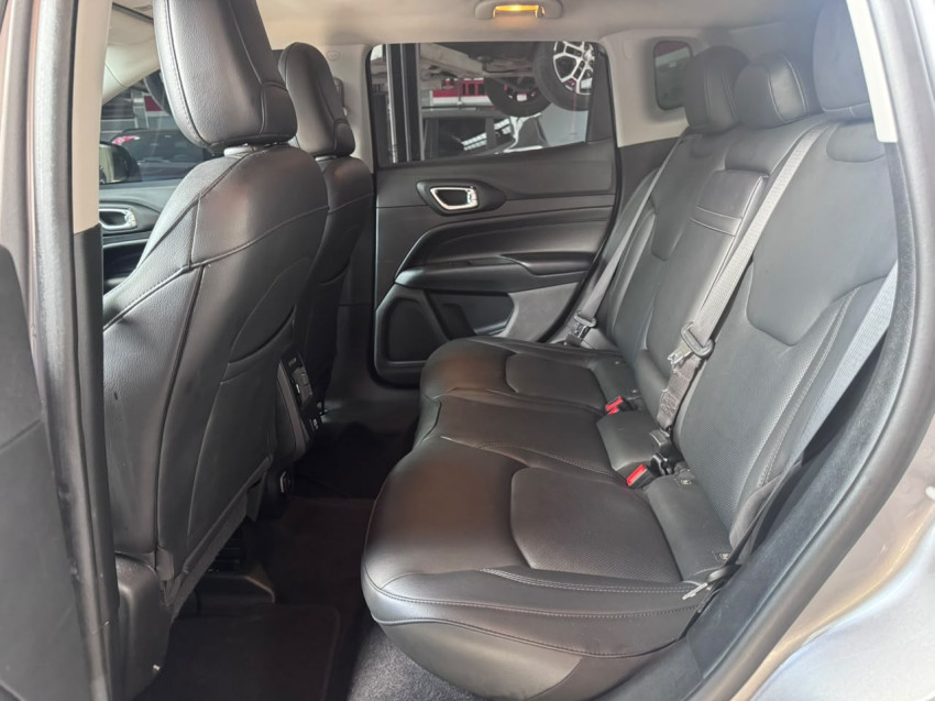 JEEP COMPASS 1.3 T270 TURBO FLEX LONGITUDE AT6 22/22 SEMINOVO9