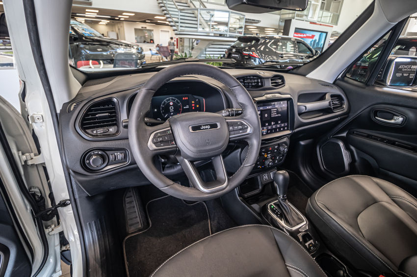 JEEP RENEGADE 1.3 T270 TURBO FLEX LONGITUDE AT6 13