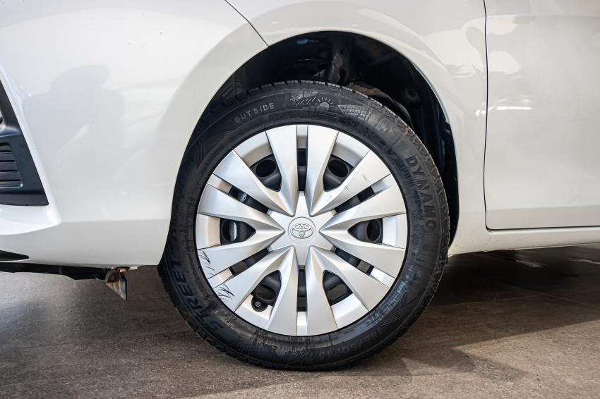 Toyota YARIS 1.5 16V FLEX XL MULTIDRIVE 2