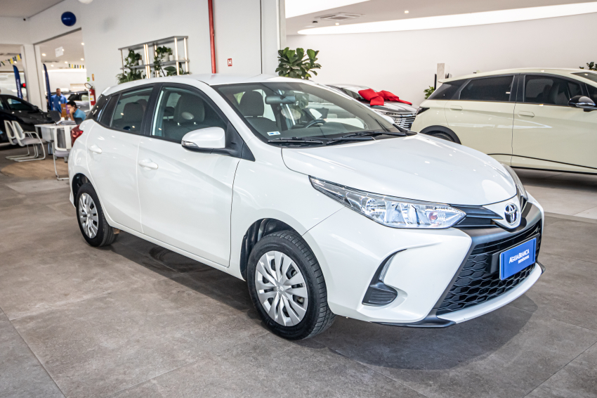 Toyota YARIS 1.5 16V FLEX XL MULTIDRIVE 5