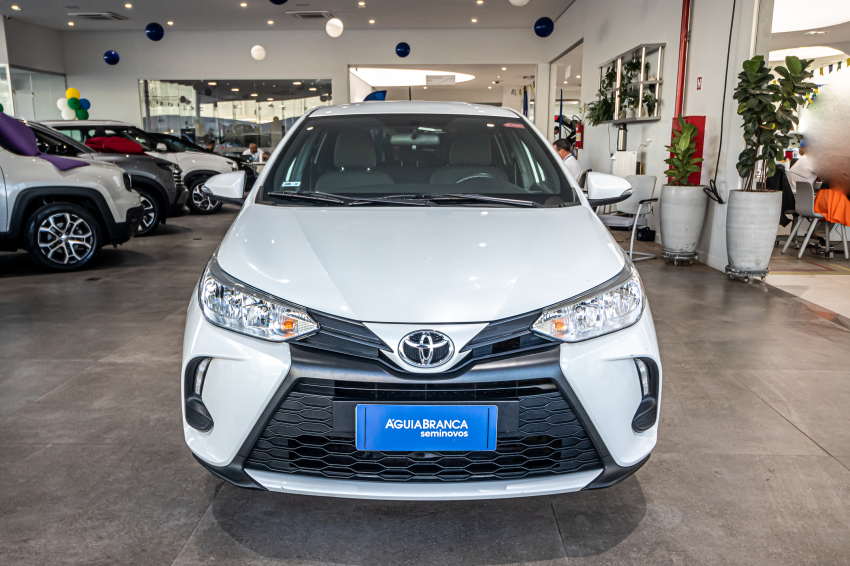 Toyota YARIS 1.5 16V FLEX XL MULTIDRIVE 3
