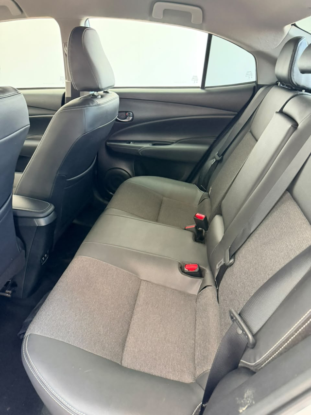 Toyota YARIS 1.5 16V FLEX SEDAN XS MULTIDRIVE 14